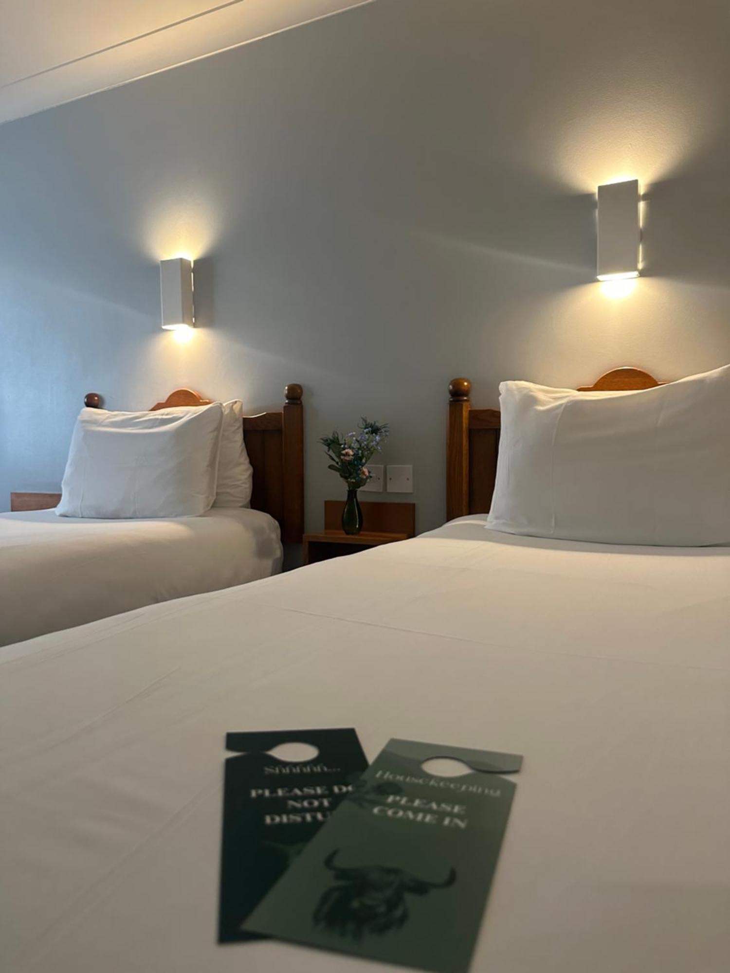 Go2 Glasgow Cumbernauld Hotel - Free Parking And Pet Friendly Exteriér fotografie