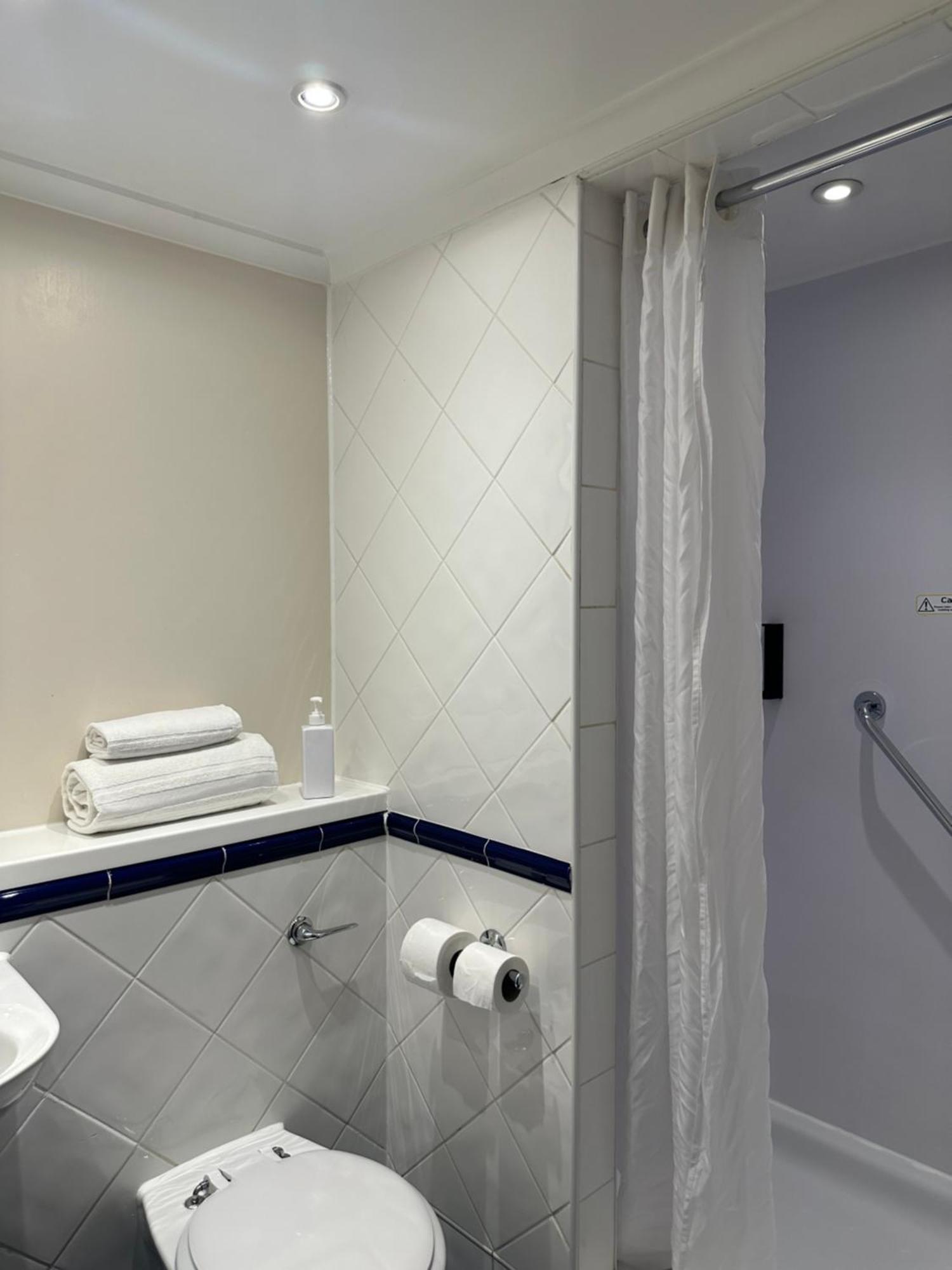 Go2 Glasgow Cumbernauld Hotel - Free Parking And Pet Friendly Exteriér fotografie